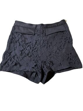 Forever 21 Shorts Womens Small Black Crochet Mid Rise Casual